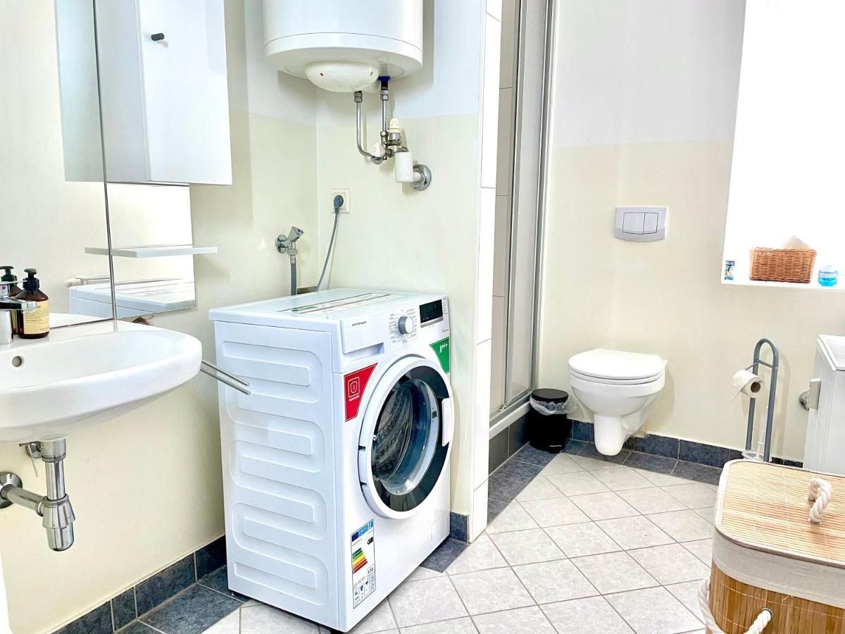 Central Comfy Apartment - Self Check-In Graz Exterior foto